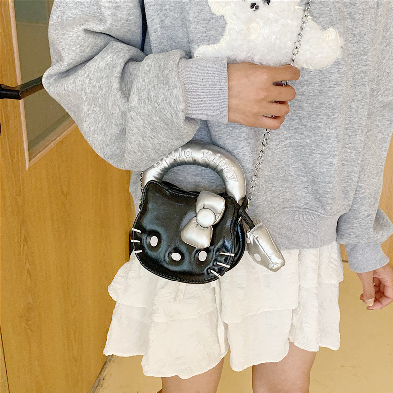 ซานริโอ เฮลโล คิตตี้กระเป๋าสะพ - Luxury Bags Japan บทวิจารณ์และราคา