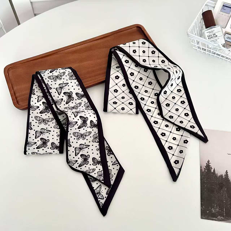 ผ้าพันคอไหมขนาดเล็ก ลายผีเสื้อ - Luxury Bags Reseller บทวิจารณ์และราคา