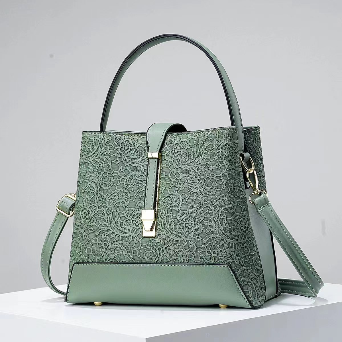 ใหม่หรูหรา Tote กระเป๋าหนัง Cl - Luxury Bags Reseller บทวิจารณ์และราคา