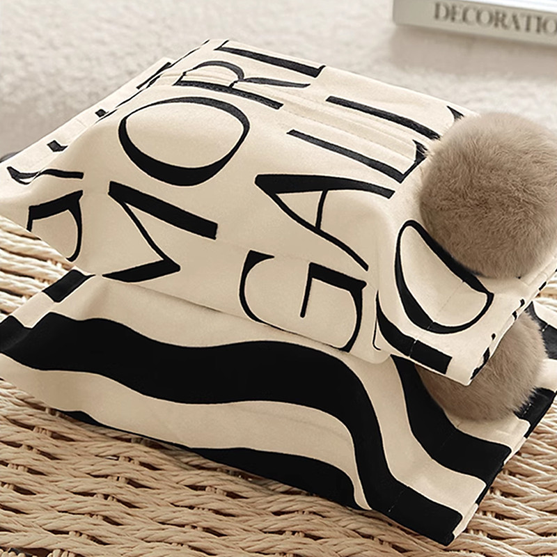 กล่องทิชชู่เครื่องจ่ายผ้าเช็ดป - Luxury Bags Japan บทวิจารณ์และราคา