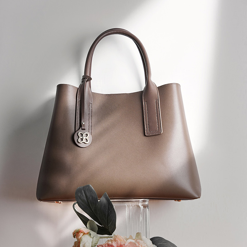 กระเป๋าถือทรงแข็งสำหรับผู้หญิง - Structured Handbag Top Handle บทวิจารณ์และราคา
