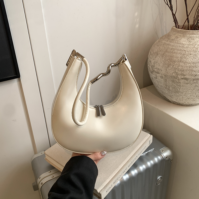 กระเป๋าสะพายไหล่ทรงสี่เหลี่ยม  - Luxury Bags For Sale บทวิจารณ์และราคา