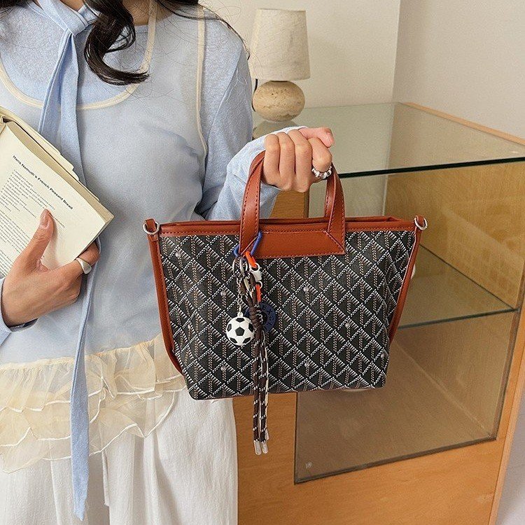 กระเป๋าสะพายข้างสุดหรูแบบเรียบ - Luxury Bags For Sale บทวิจารณ์และราคา