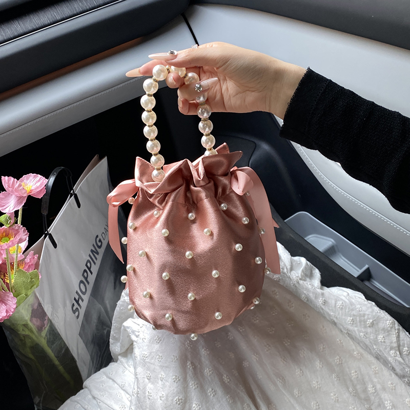 กระเป๋าถือทรงถังไข่มุกหรูหรา แ - Luxury Bags On Sale บทวิจารณ์และราคา